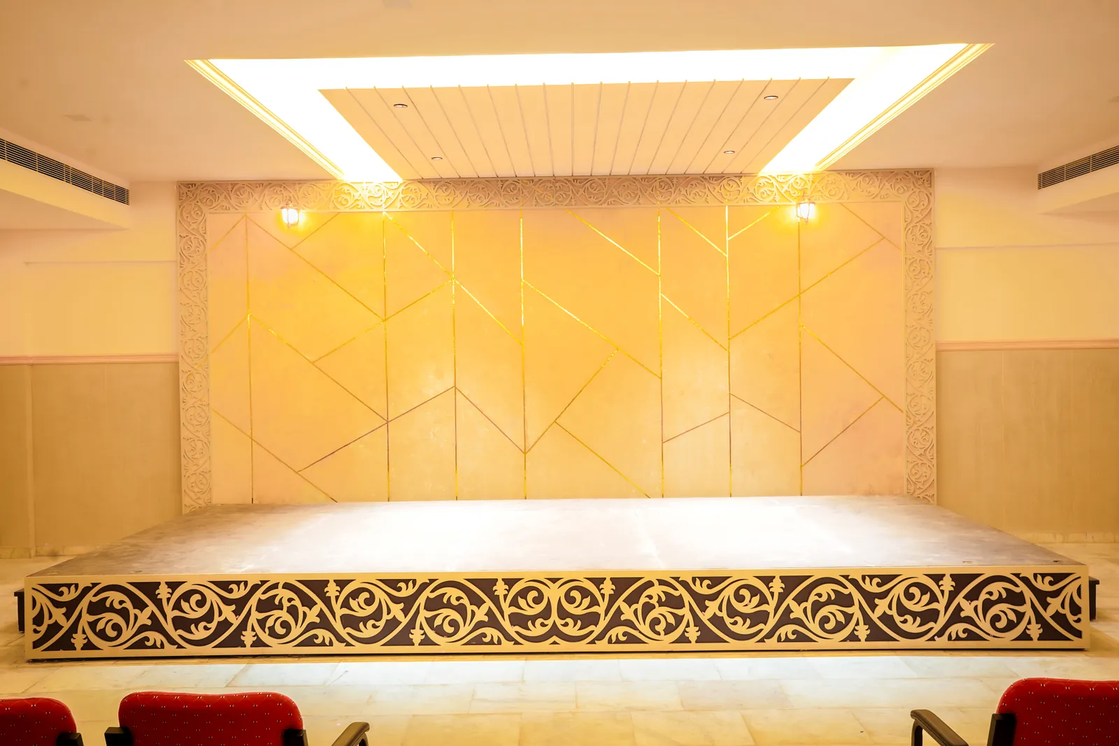 Stage at the air-conditioned Panjami Annex (1 of 1)